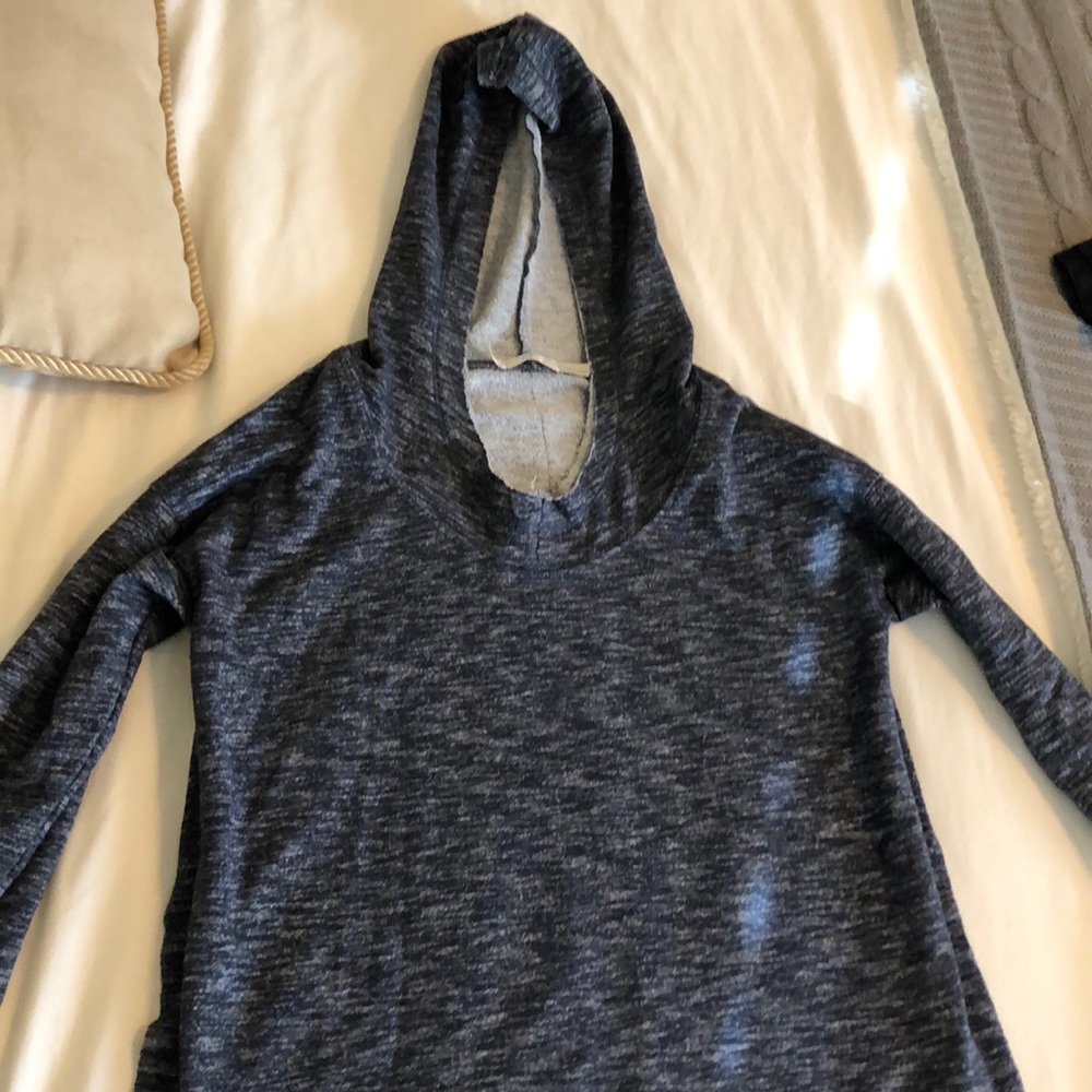 🔥 Anthropology hoodie XS- EUC!